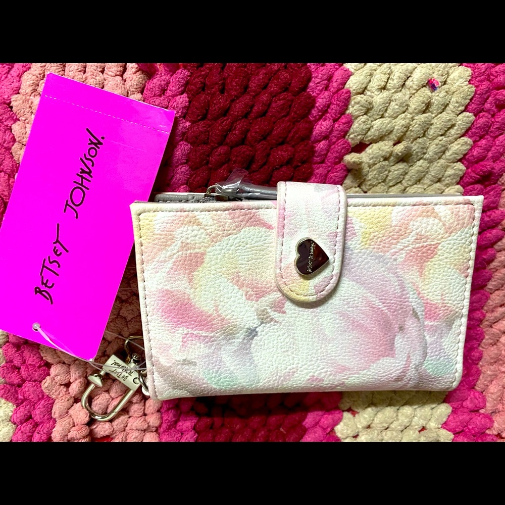 BETSEY JOHNSON pretty WALLET
